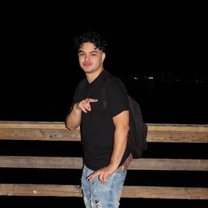 Meet your Posher, Sam